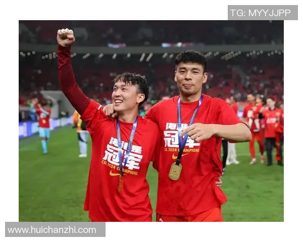 足球明星意外碰撞瞬间大揭秘让你见识他们的幽默与友谊